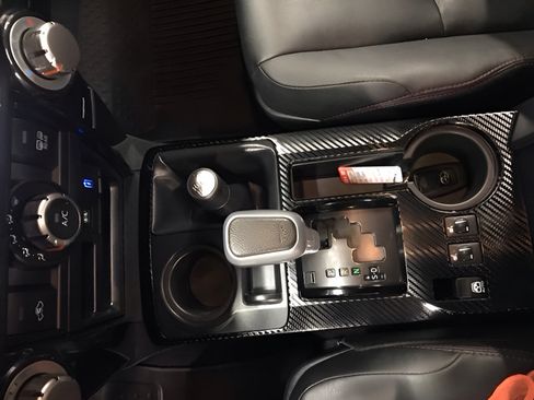 Certified 2022 Toyota 4Runner TRD Off-Road Premium AWD/4WD image 17