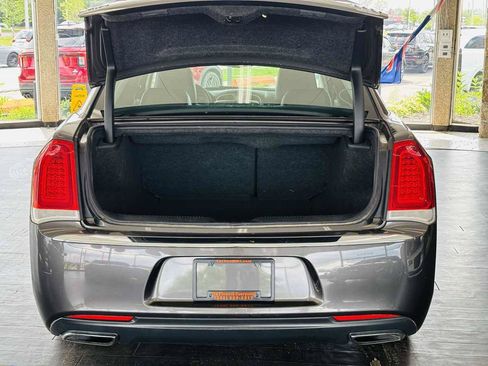 Used 2016 Chrysler 300 C AWD/4WD image 11