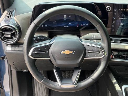 Used 2025 Chevrolet Equinox LT w/ Convenience Package II FWD image 12