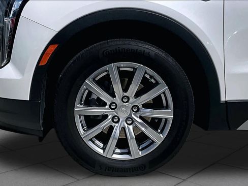 Used 2023 Cadillac XT4 Premium Luxury FWD image 10