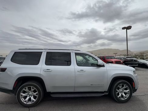 Used 2022 Jeep Wagoneer Series II image 6