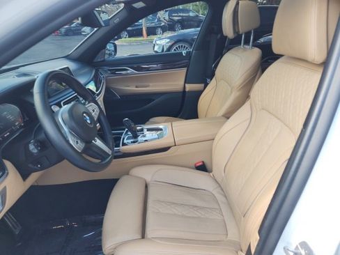 Used 2022 BMW 750i xDrive 750i xDrive w/ Executive Package image 18