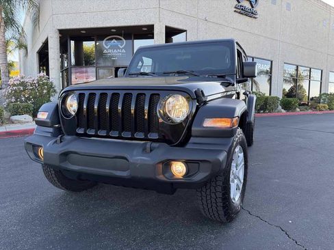 Used 2022 Jeep Wrangler Unlimited Sport AWD/4WD image 12