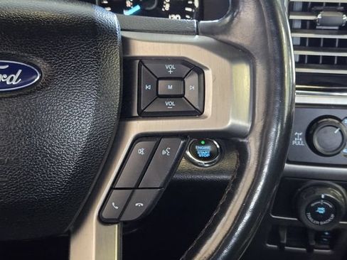 Used 2018 Ford F150 Platinum w/ Equipment Group 701A Luxury AWD/4WD image 34