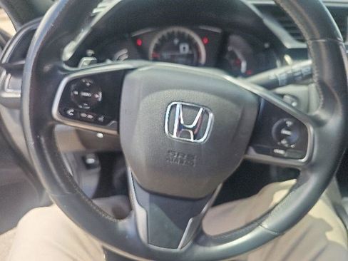 Used 2017 Honda Civic Sport image 4