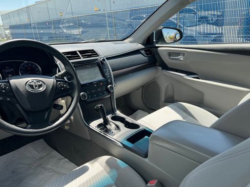 Used 2017 Toyota Camry LE FWD image 18