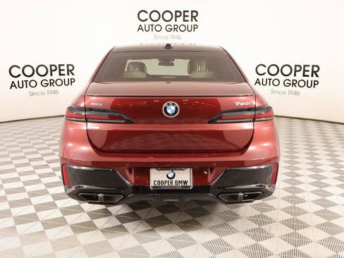 Used 2024 BMW 760i xDrive image 24