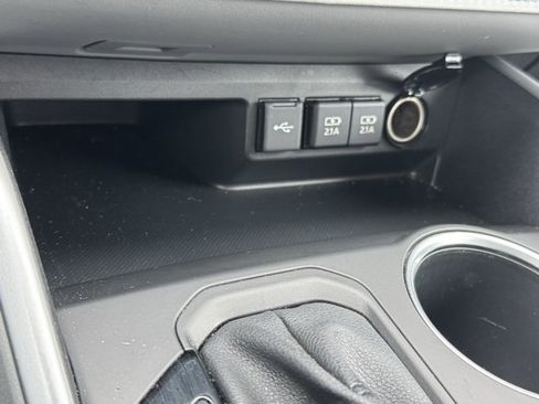 Certified 2021 Toyota Highlander XLE image 19