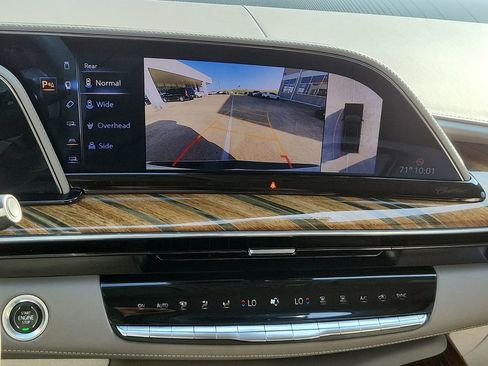 Certified 2023 Cadillac Escalade ESV Premium Luxury Platinum image 14