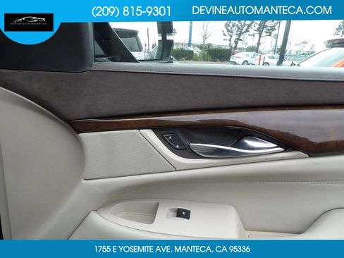 Used 2017 Cadillac Escalade Premium Luxury image 14