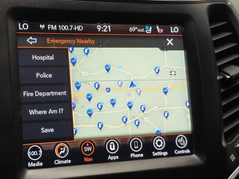 Used 2020 Jeep Cherokee Trailhawk image 41