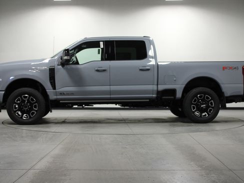 New 2026 Ford F250 Platinum image 7
