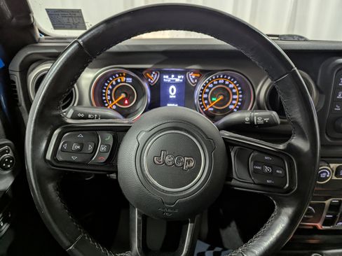 Used 2020 Jeep Gladiator Sport w/ Quick Order Package 24S AWD/4WD image 17