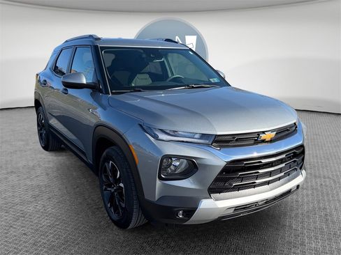Certified 2023 Chevrolet TrailBlazer LT w/ Convenience Package image 1