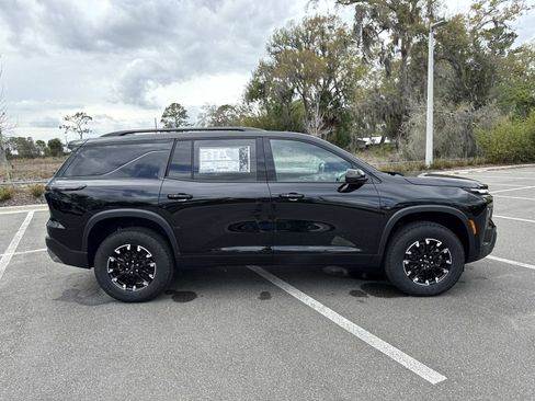 New 2026 Chevrolet Traverse Z71 image 2