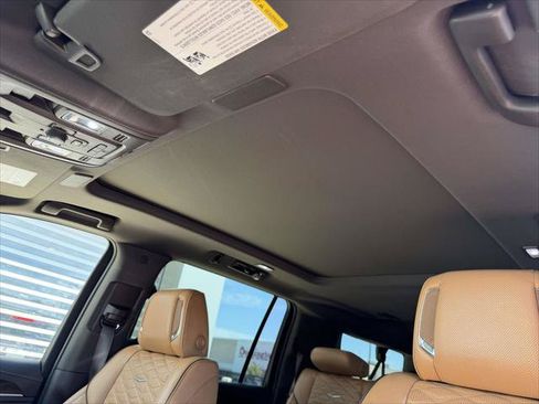 Used 2023 Cadillac Escalade ESV Sport w/ LPO, Illumination Package AWD/4WD image 23