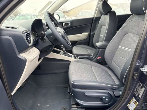 New 2026 Hyundai Venue SEL image 9