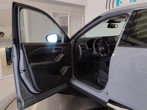 Used 2024 Nissan Rogue Platinum w/ Platinum Premium Package FWD image 60
