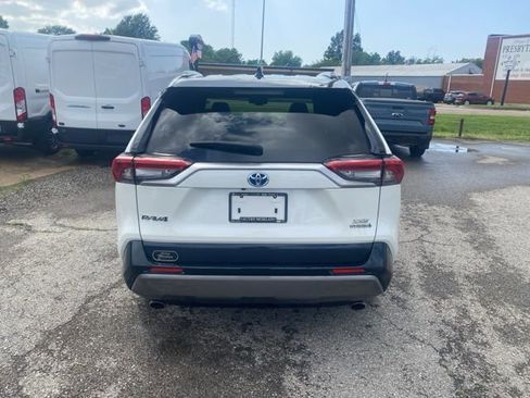 Used 2019 Toyota RAV4 XSE w/ XSE Weather Package AWD/4WD image 5