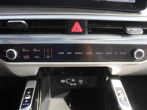 Used 2024 Kia Sorento SX FWD image 48