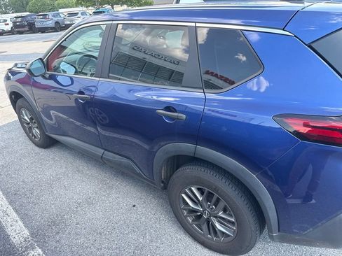 Used 2023 Nissan Rogue S AWD/4WD image 4