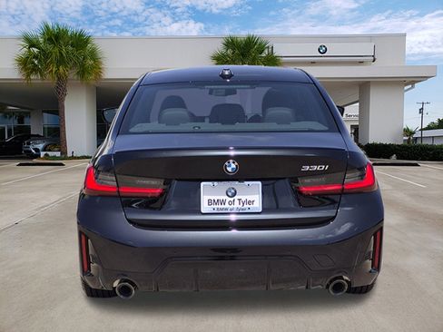 New 2026 BMW 330i Sedan w/ M Sport Package RWD image 5