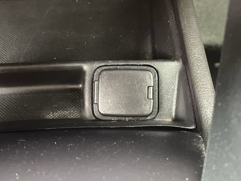 Used 2016 Ford Fusion Titanium FWD image 23