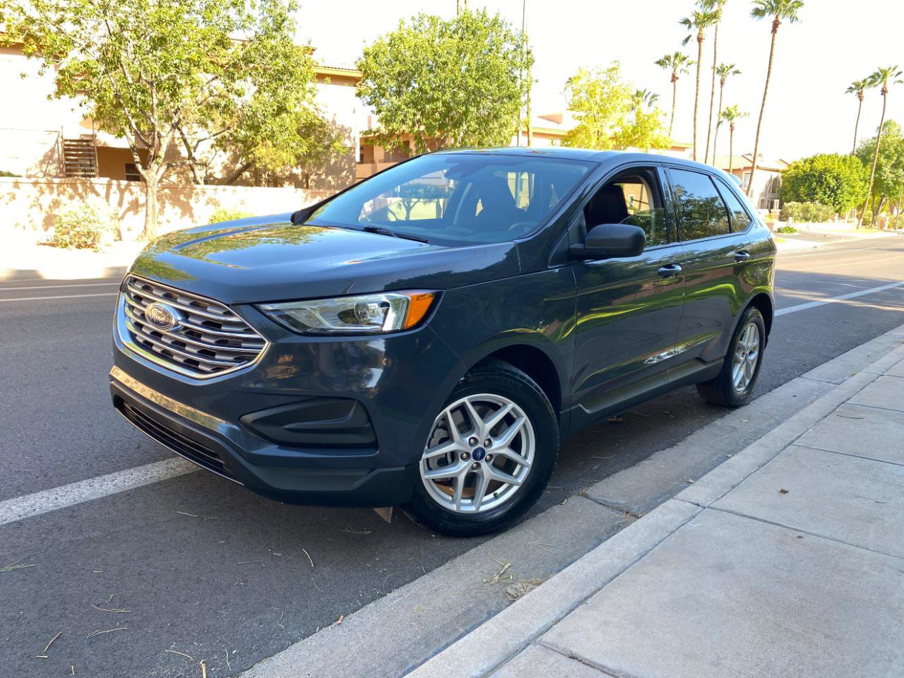 Used 2021 Ford Edge SE FWD image 3