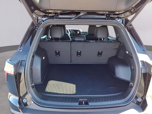 New 2026 Chevrolet Equinox LT w/ Convenience Package II image 9