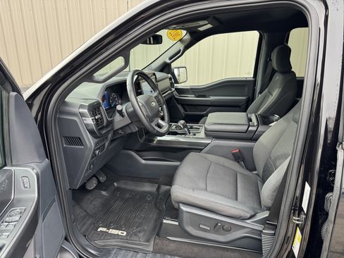 Used 2022 Ford F150 XLT w/ Equipment Group 302A High image 9