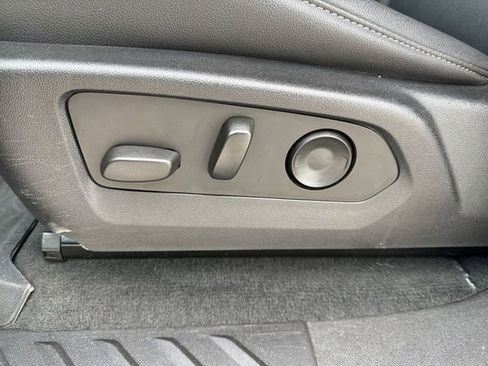 Certified 2023 Chevrolet Colorado LT w/ LT Convenience Package III image 14