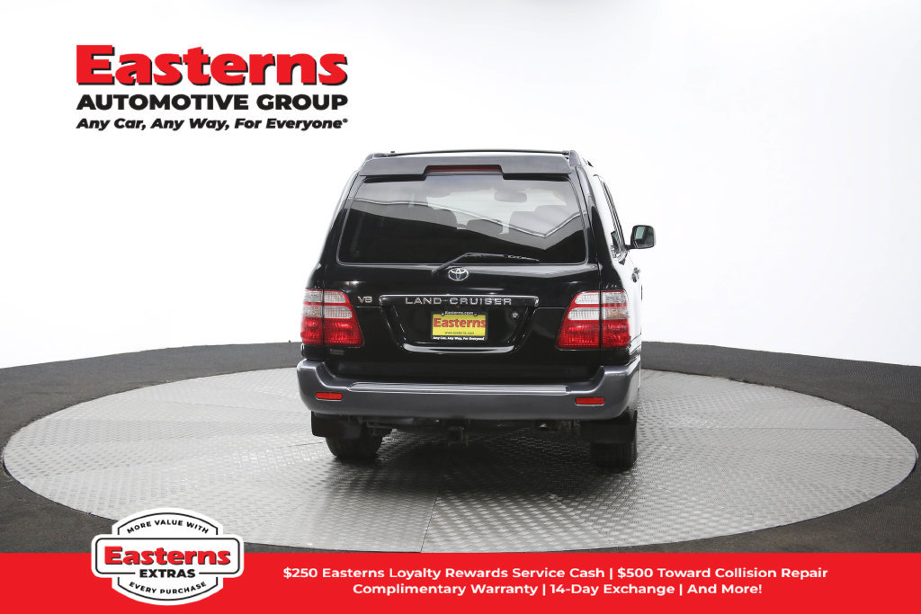 Used 2005 Toyota Land Cruiser w/ Convenience Pkg AWD/4WD image 41