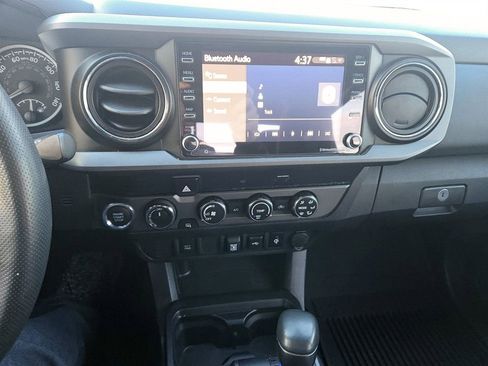 Used 2020 Toyota Tacoma TRD Sport image 24