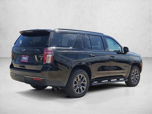 Used 2022 Chevrolet Tahoe Z71 w/ Luxury Package AWD/4WD image 5