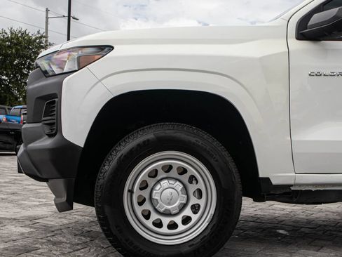 Used 2025 Chevrolet Colorado W/T RWD image 14