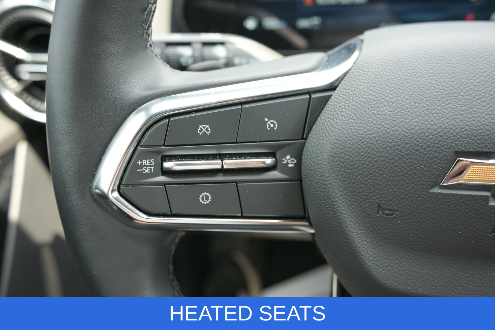Used 2026 Chevrolet Equinox LT AWD/4WD image 19