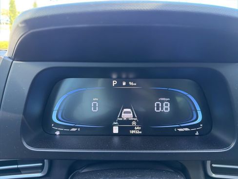 Certified 2024 Hyundai Elantra SE image 15