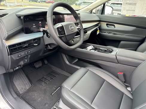 New 2025 Nissan Murano SL image 9