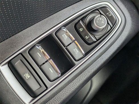 Used 2023 Subaru Ascent Touring image 25