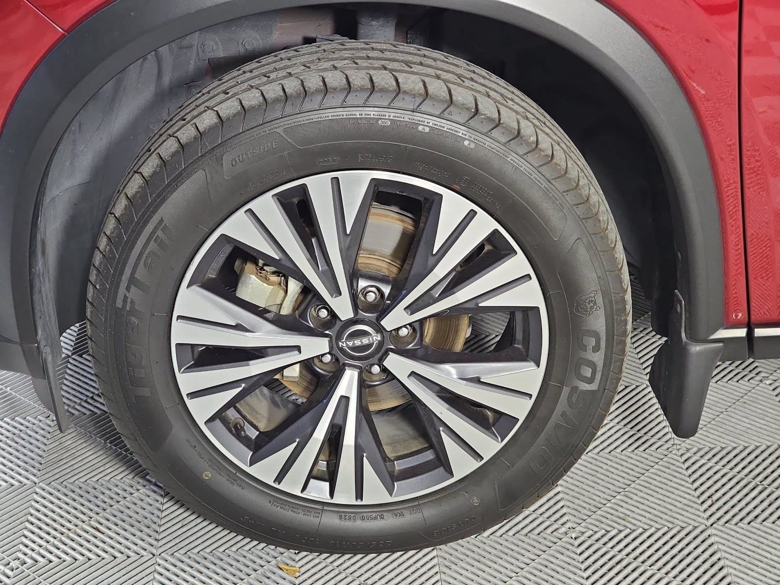 Used 2023 Nissan Rogue SV FWD image 10