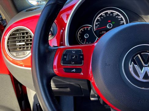 Used 2014 Volkswagen Beetle 2.5 image 20