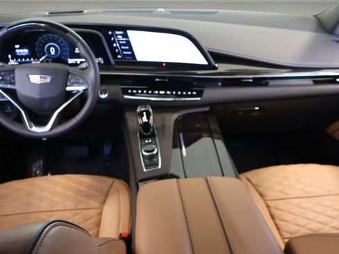 Used 2023 Cadillac Escalade Premium Luxury w/ Performance Package AWD/4WD image 14