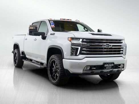 Used 2022 Chevrolet Silverado 2500 High Country w/ Technology Package AWD/4WD image 7