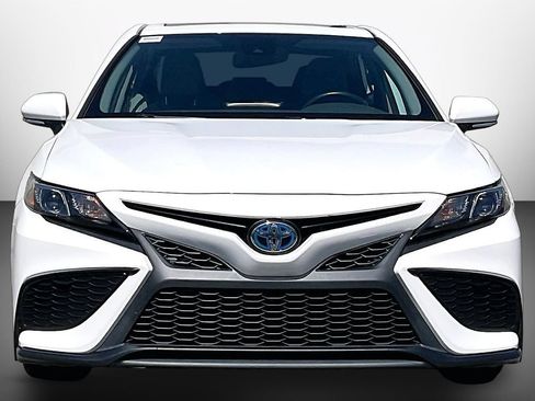 Used 2024 Toyota Camry SE w/ Audio Upgrade Package FWD image 3