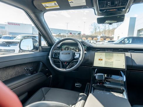 New 2025 Land Rover Range Rover Sport SV Edition Two image 18