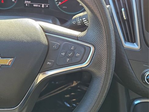 Used 2023 Chevrolet Malibu LT image 18