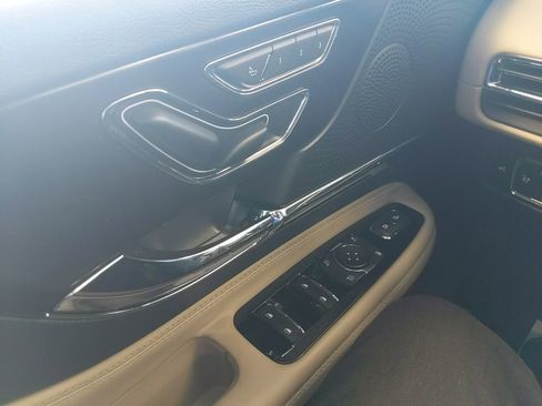 Used 2025 Lincoln Corsair AWD w/ Equipment Group 101A image 25