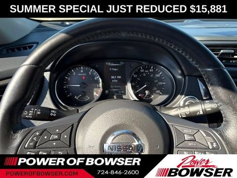 Used 2017 Nissan Rogue SL w/ SL Premium Package AWD/4WD image 22