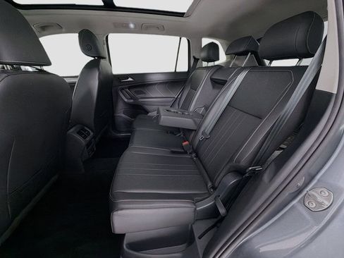 Certified 2023 Volkswagen Tiguan SE w/ Panoramic Sunroof Package image 25