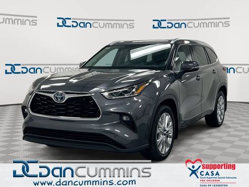 Used 2023 Toyota Highlander Limited AWD/4WD image 1